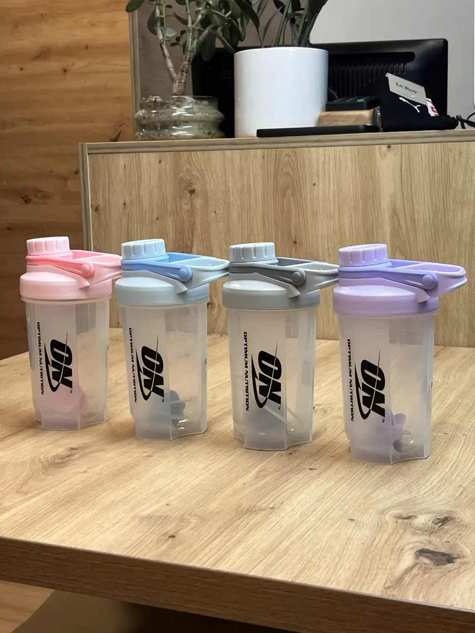 شیکر نیم لیتری ON – کد ۷۷۱۲